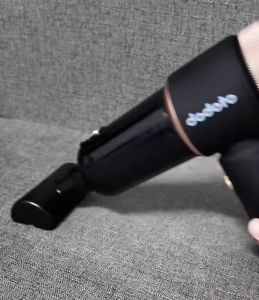 máy hút bụi mini sạc pin